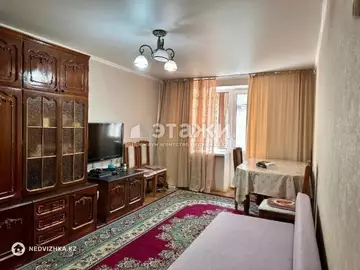 2-комнатная квартира, этаж 2 из 4, 44 м²
