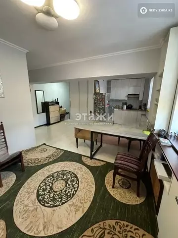 2-комнатная квартира, этаж 4 из 6, 50 м²