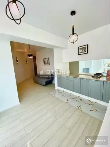 2-комнатная квартира, этаж 2 из 12, 38 м²