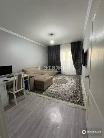 2-комнатная квартира, этаж 4 из 5, 56 м²