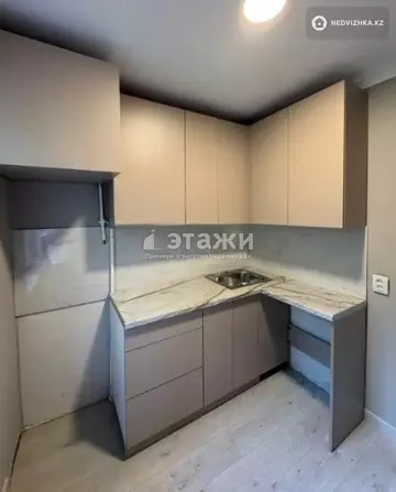 2-комнатная квартира, этаж 4 из 4, 42 м²