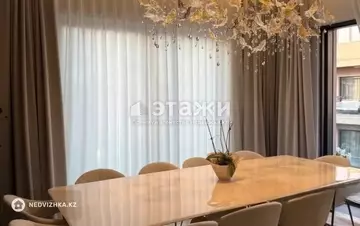 5-комнатная квартира, этаж 3 из 9, 222 м²