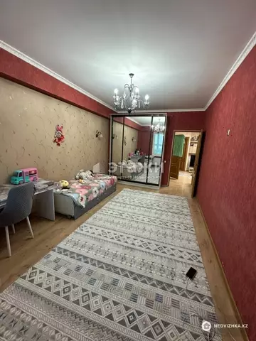 3-комнатная квартира, этаж 10 из 13, 118 м²