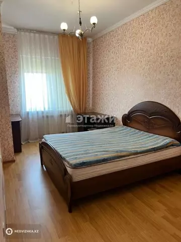 2-комнатная квартира, этаж 8 из 18, 67 м²