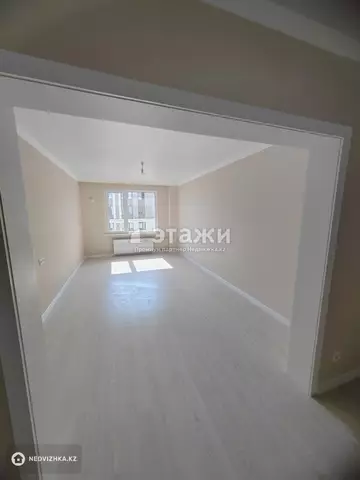2-комнатная квартира, этаж 8 из 9, 55 м²