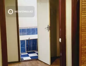 2-комнатная квартира, этаж 1 из 5, 49 м²