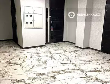 3-комнатная квартира, этаж 17 из 24, 70 м²