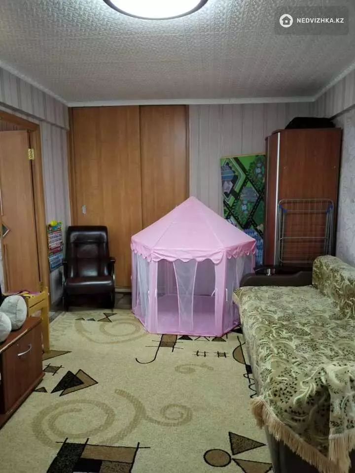 60 м², 4-комнатная квартира, этаж 5 из 5, 60 м², изображение - 1