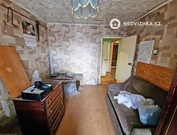 4-комнатная квартира, этаж 3 из 5, 84 м²