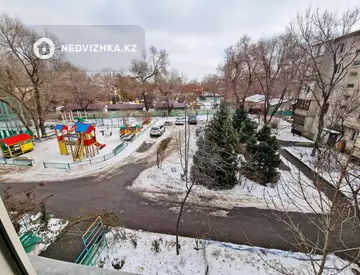 4-комнатная квартира, этаж 3 из 5, 84 м²