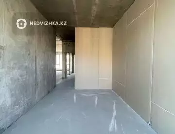 4-комнатная квартира, этаж 13 из 16, 122 м²