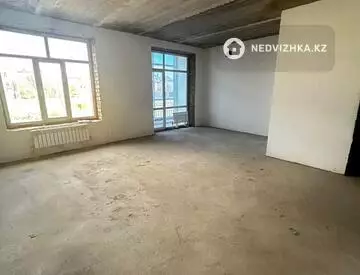 2-комнатная квартира, этаж 1 из 3, 69 м²