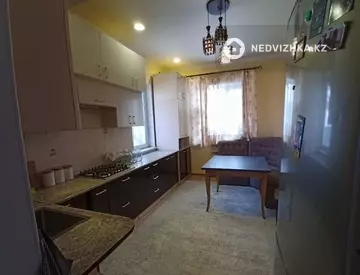 5-комнатный дом, 4 соток, 164 м²