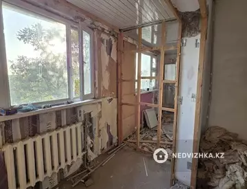 3-комнатная квартира, этаж 4 из 5, 60 м²