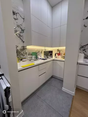 2-комнатная квартира, этаж 1 из 3, 74 м²