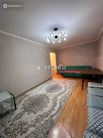 2-комнатная квартира, этаж 4 из 5, 50 м²