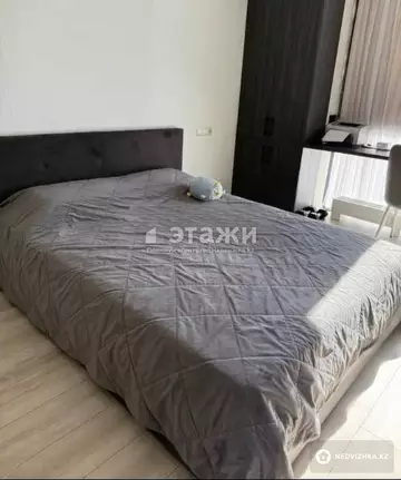4-комнатная квартира, этаж 4 из 4, 100 м²