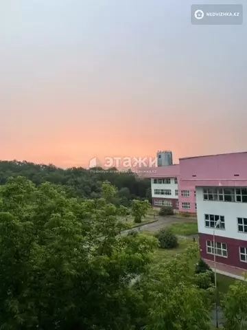 2-комнатная квартира, этаж 4 из 5, 68 м²