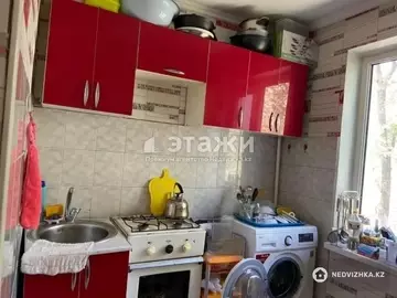 2-комнатная квартира, этаж 3 из 5, 45 м²