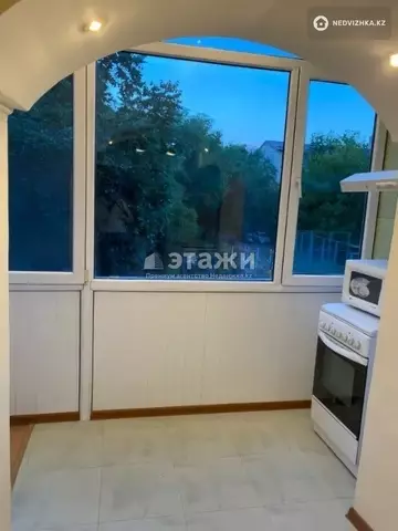 2-комнатная квартира, этаж 3 из 5, 60 м²