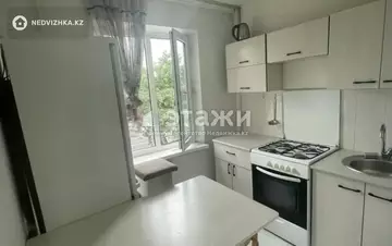 2-комнатная квартира, этаж 3 из 5, 45 м²