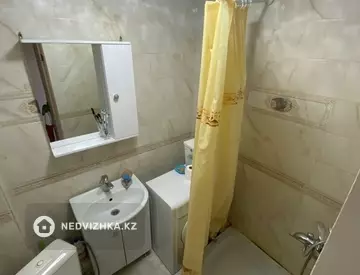 1-комнатная квартира, этаж 4 из 4, 38 м²