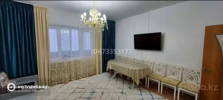 80.8 м², 4-комнатная квартира, этаж 4 из 5, 81 м², изображение - 1