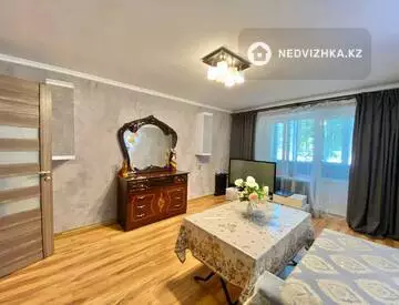 4-комнатная квартира, этаж 1 из 5, 72 м²