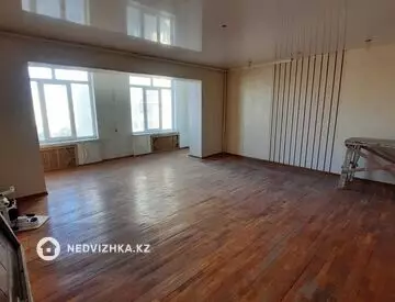 4-комнатная квартира, этаж 4 из 9, 124 м²