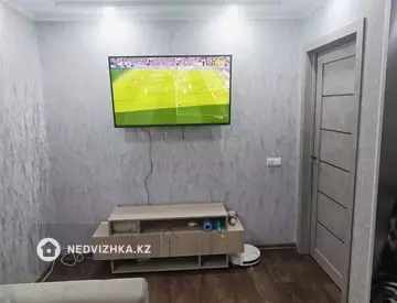3-комнатная квартира, этаж 4 из 5, 64 м²