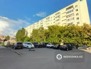 2-комнатная квартира, этаж 4 из 9, 52 м²