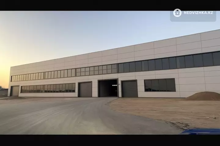 9000 м², Готовый бизнес, отдельно стоящее здание, этаж 1 из 1, 9 000 м², изображение - 1