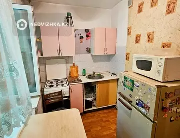 1-комнатная квартира, этаж 3 из 3, 34 м²