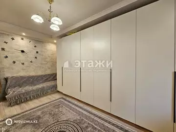1-комнатная квартира, этаж 4 из 5, 37 м²