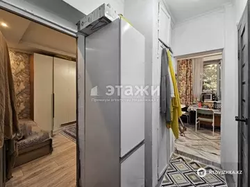 1-комнатная квартира, этаж 4 из 5, 37 м²