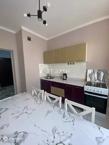 2-комнатная квартира, этаж 10 из 12, 55 м²