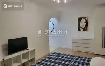 1-комнатная квартира, этаж 4 из 5, 33 м²