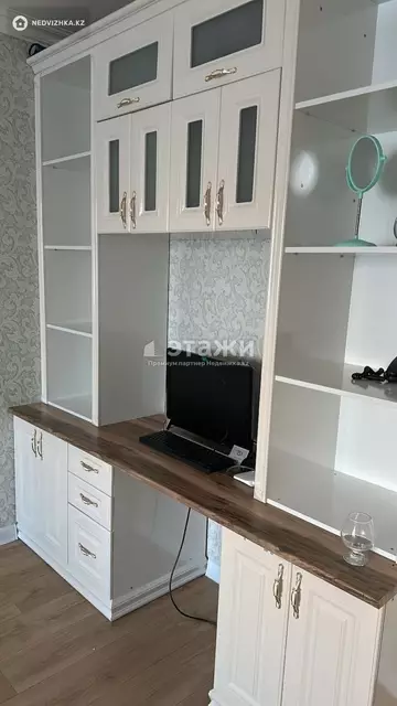 1-комнатная квартира, этаж 3 из 8, 51 м²