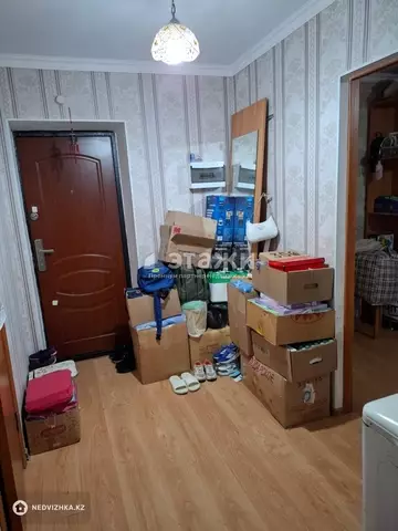 1-комнатная квартира, этаж 4 из 6, 36 м²