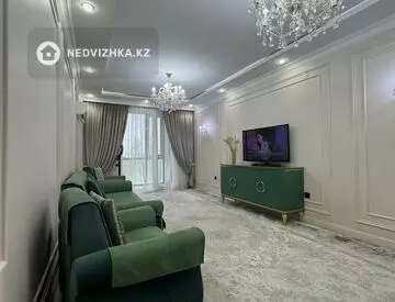 3-комнатная квартира, этаж 3 из 12, 90 м²
