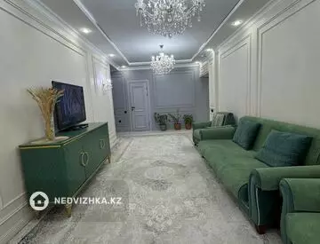 3-комнатная квартира, этаж 3 из 12, 90 м²