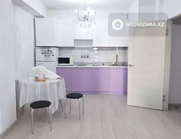 2-комнатная квартира, этаж 8 из 9, 55 м²