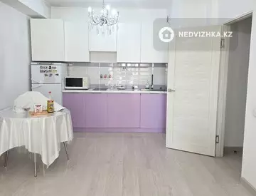 2-комнатная квартира, этаж 8 из 9, 55 м²