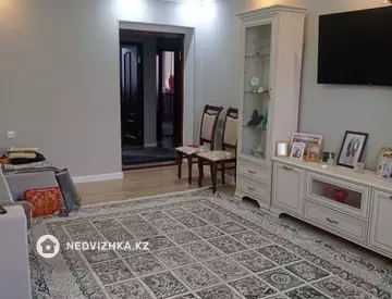 2-комнатная квартира, этаж 3 из 5, 78 м²