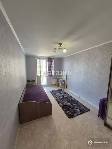 2-комнатная квартира, этаж 3 из 9, 65 м²