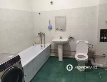 3-комнатная квартира, этаж 11 из 16, 129 м²
