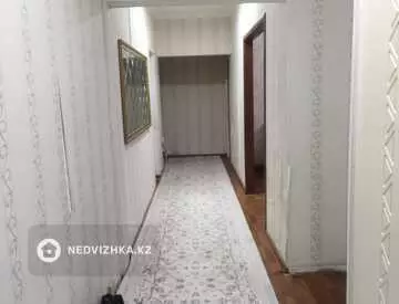 3-комнатная квартира, этаж 11 из 16, 129 м²