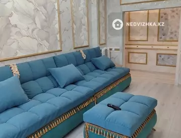3-комнатная квартира, этаж 3 из 4, 78 м², на длительный срок