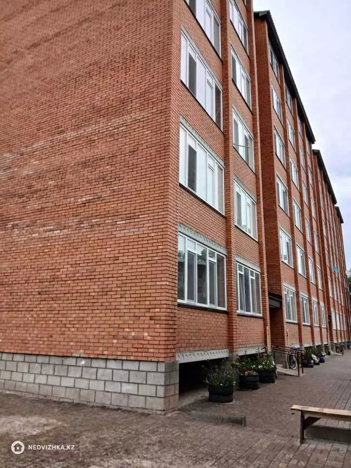 48.4 м², 1-комнатная квартира, этаж 2 из 6, 48 м², изображение - 1