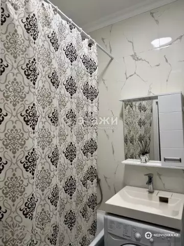2-комнатная квартира, этаж 4 из 17, 50 м²